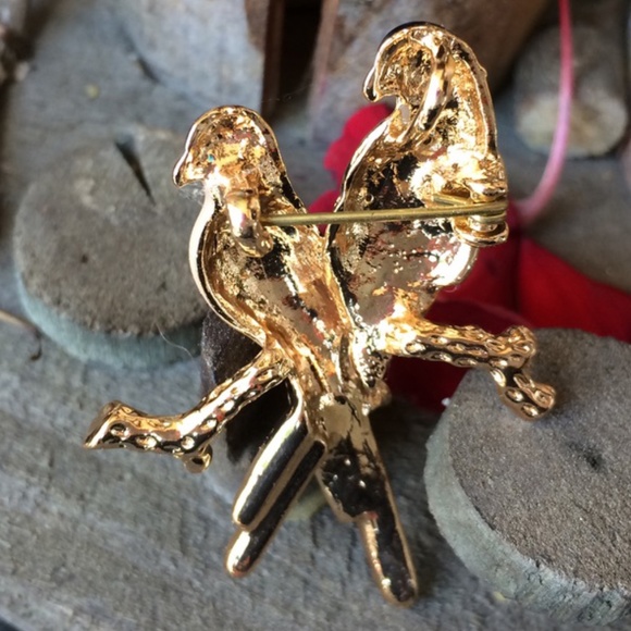 Parrot Brooch / Pin back -2 Parrots Crystals Enamel Each with Claws. #1 - Picture 8 of 8